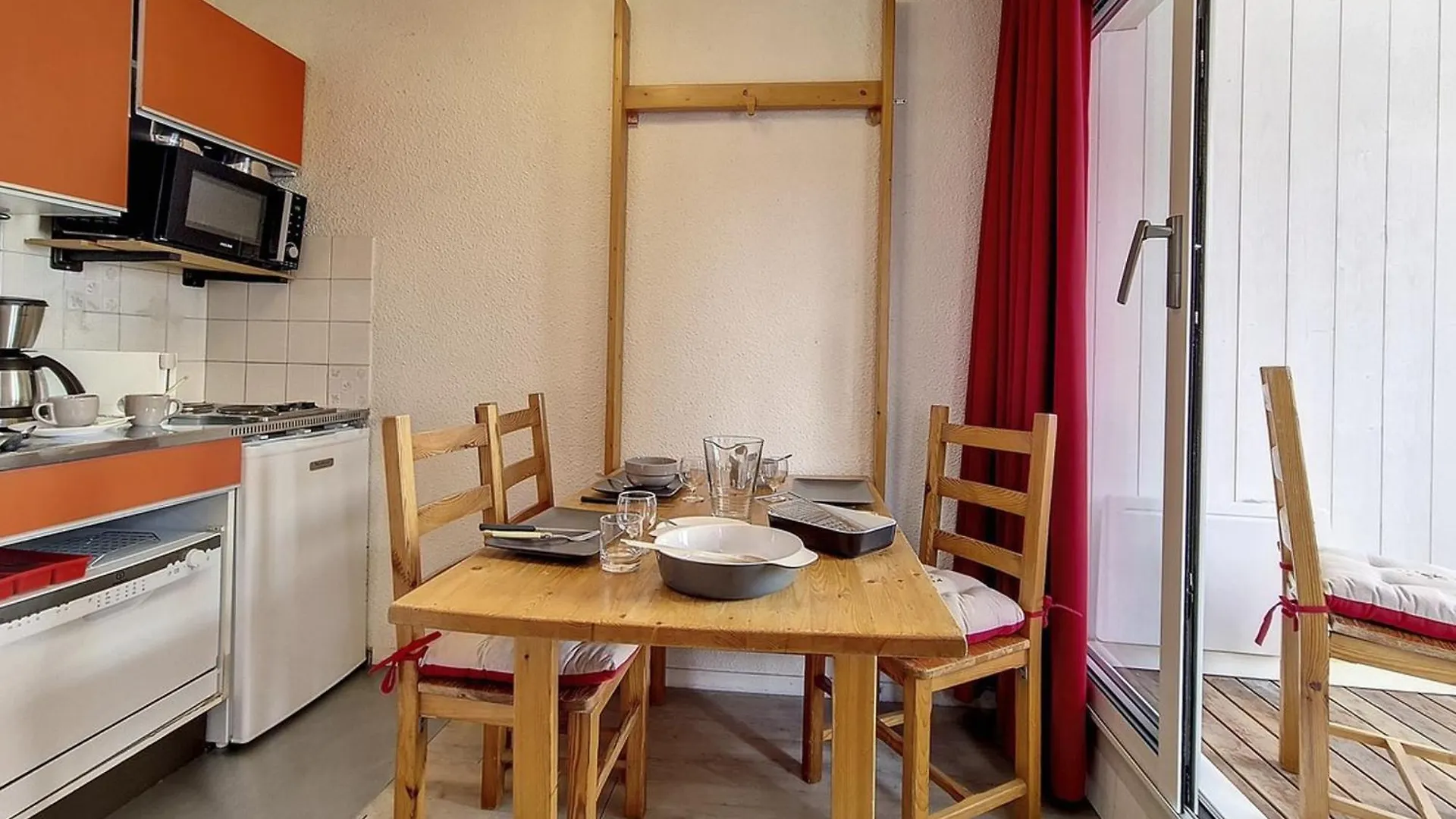 Studio Classique Aux Menuires, Balcon, Animaux Admis - Fr-1-344-1038 Saint-Martin-de-Belleville 0*,